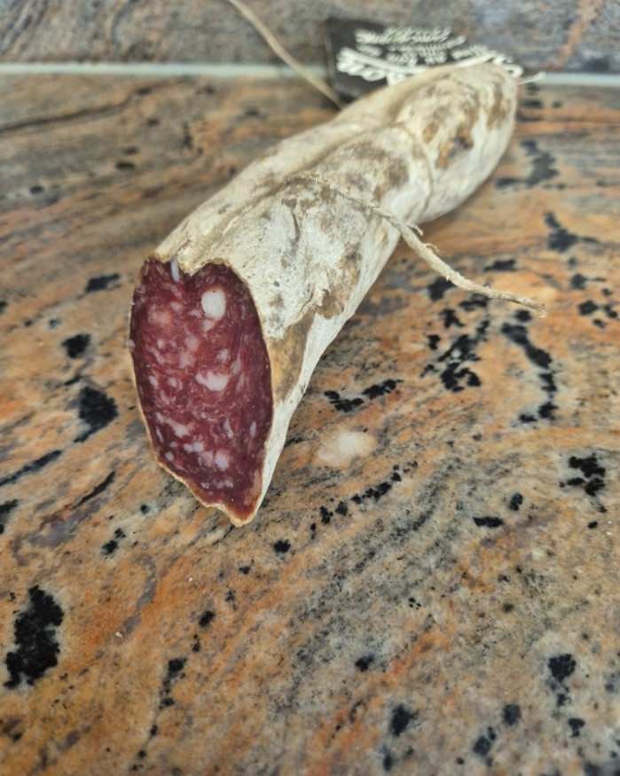 Saucisson sec coupe cendré